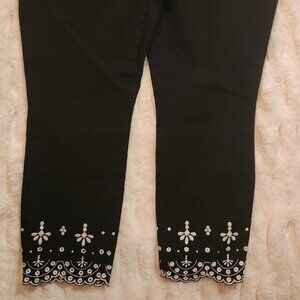 Gap Women's (Size 14 P/Black) Skinny Ankle Pants with Eyelet Embroidery